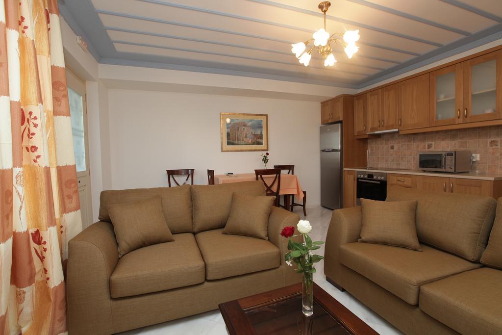 Avgerinos Hotel Kampochora  Cameră foto