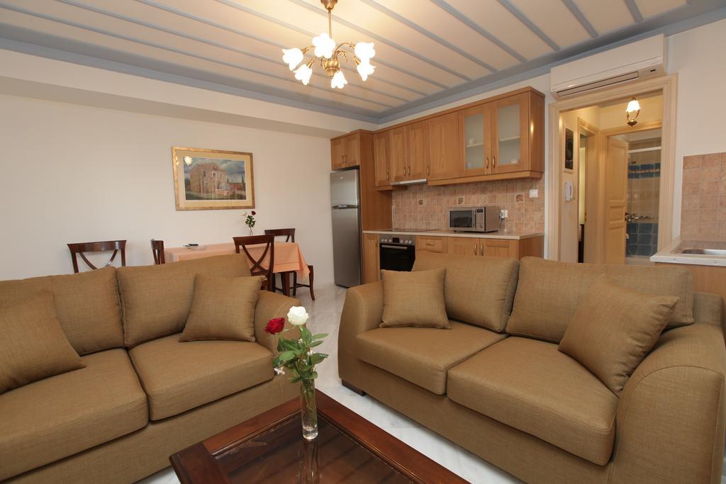 Avgerinos Hotel Kampochora  Cameră foto