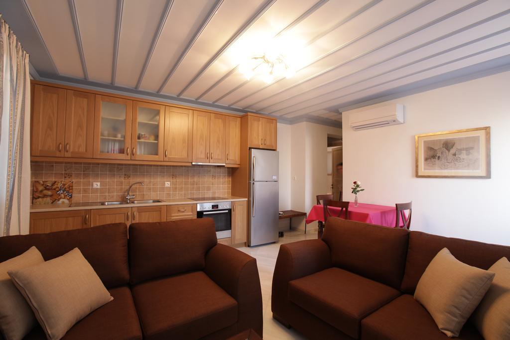 Avgerinos Hotel Kampochora  Cameră foto