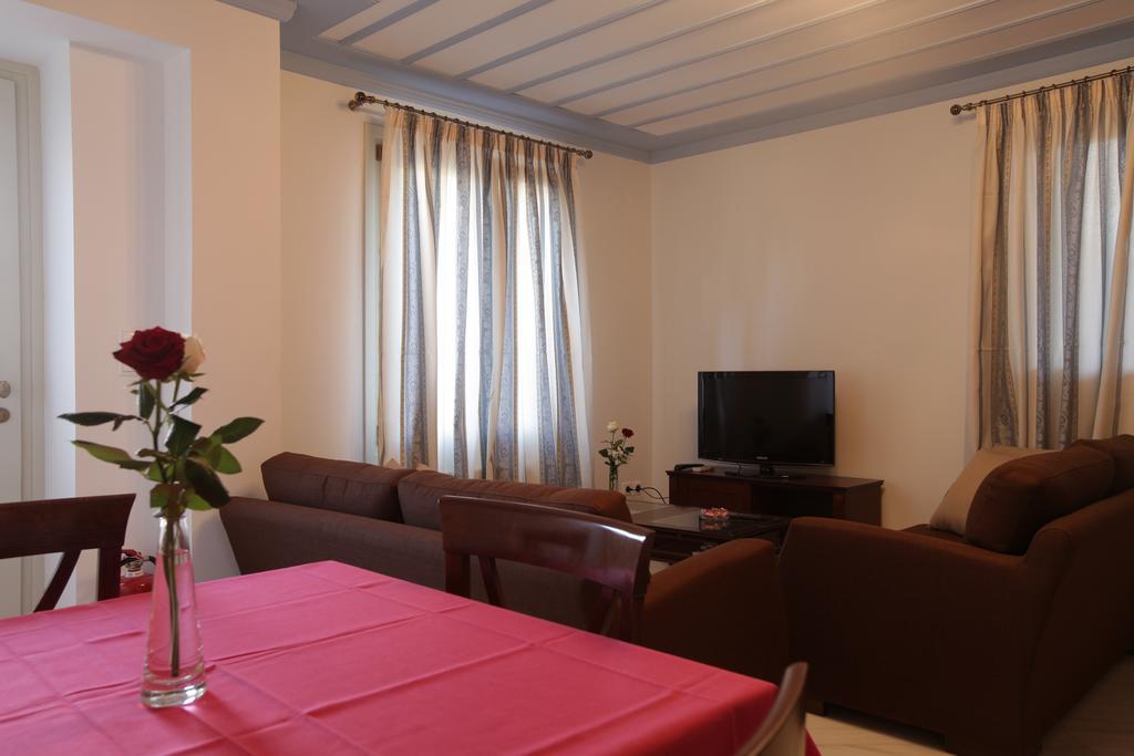 Avgerinos Hotel Kampochora  Cameră foto